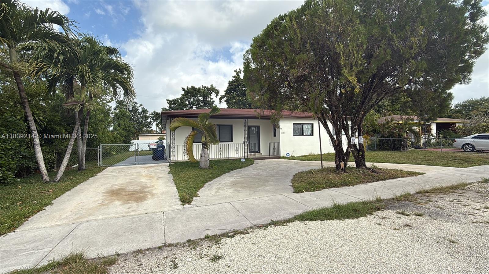 1521 NW 134th St