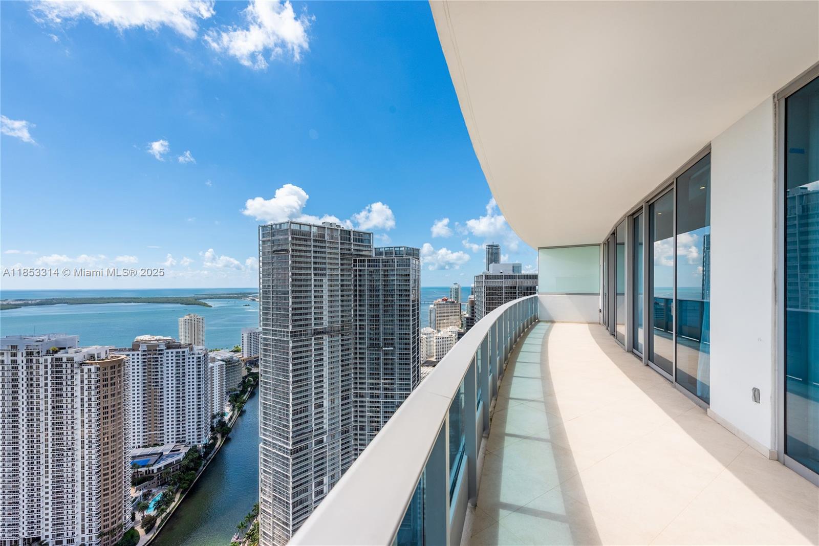 200 Biscayne Blvd Way #5101