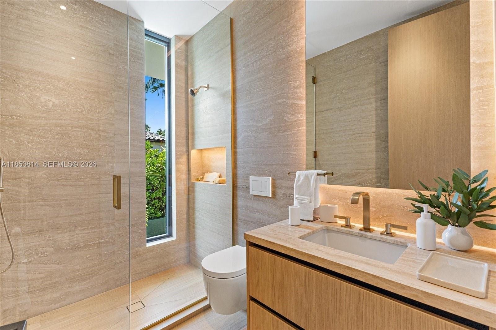 1510 W 23rd St Miami Beach, FL 33140