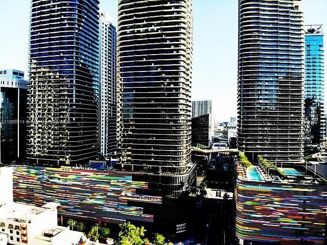 image Brickell Heights17