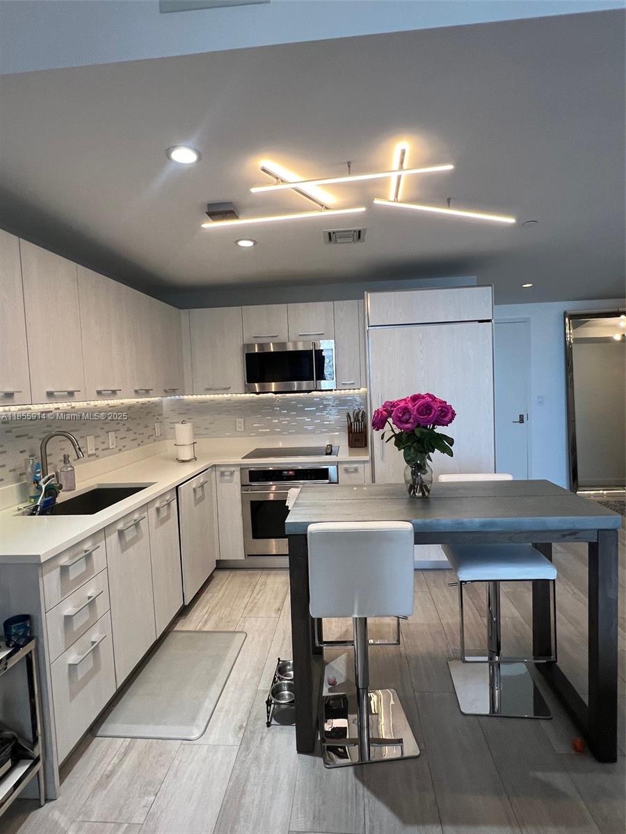 image Brickell Heights3