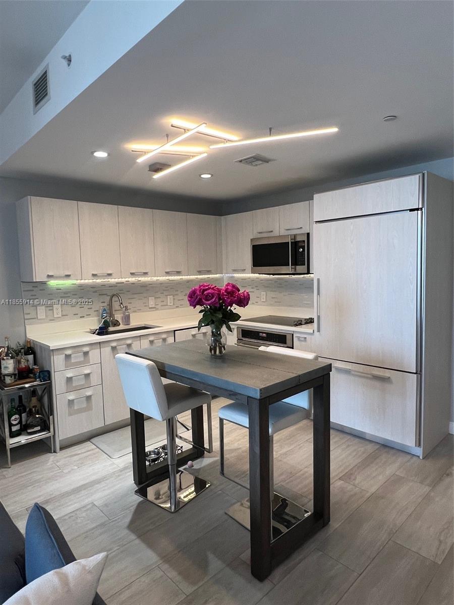 image Brickell Heights4