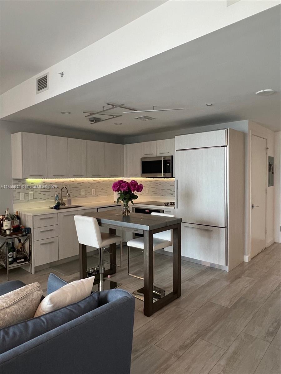 image Brickell Heights5