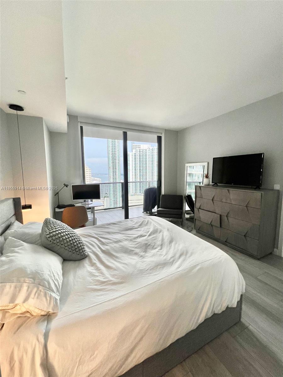 image Brickell Heights7