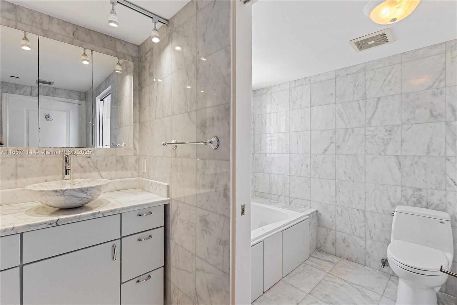 image Vue At Brickell Condo17