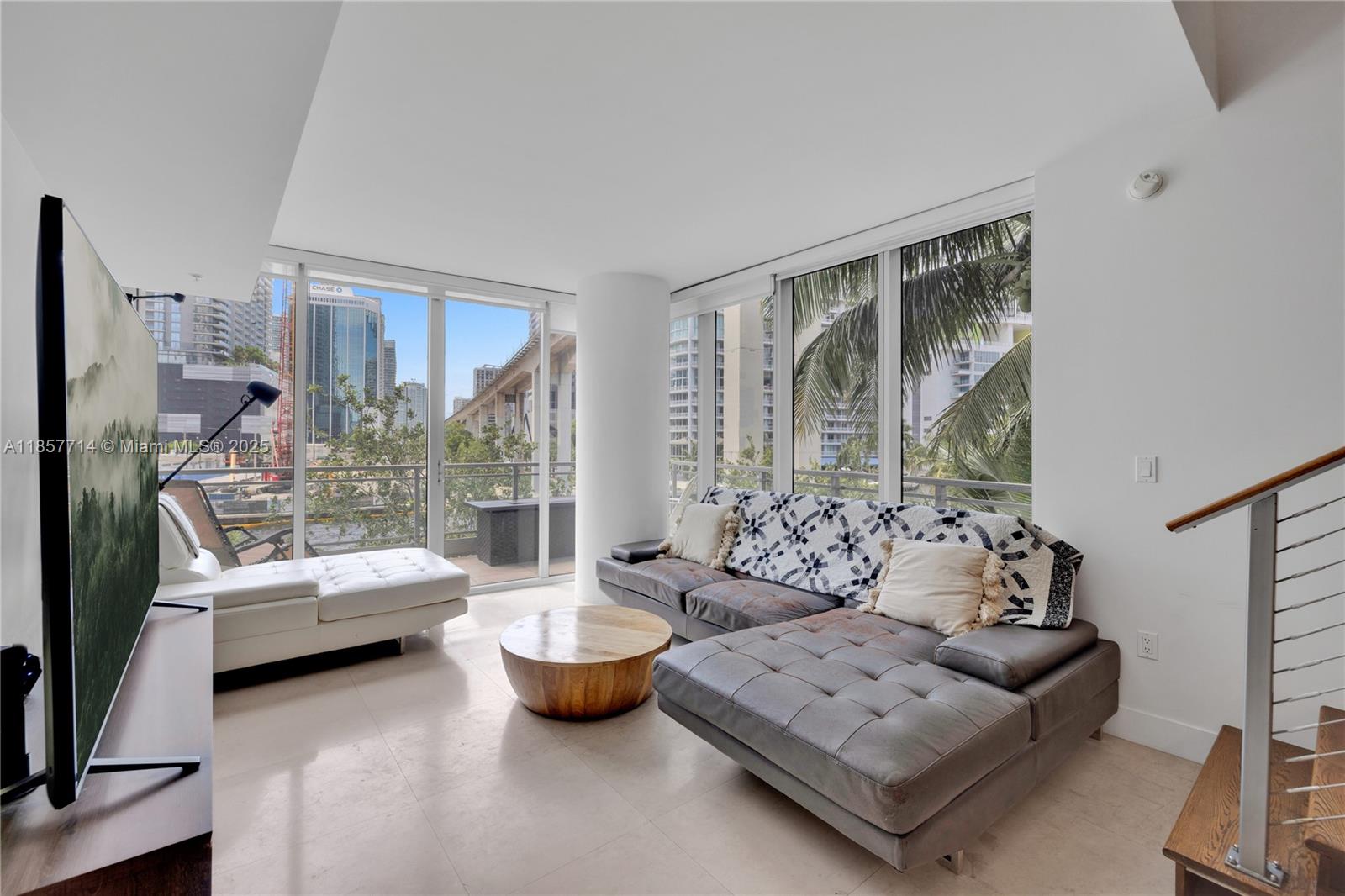 92 SW 3rd St #301