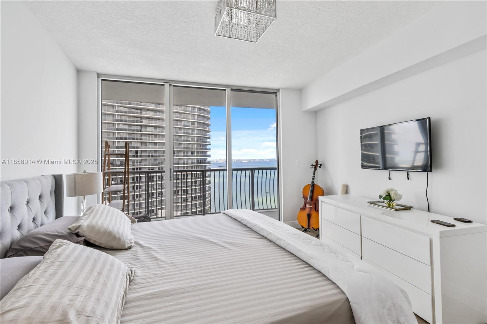 image Opera Tower Condo8