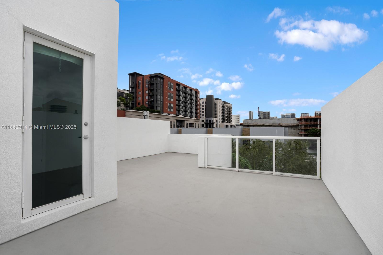 315 NE 7th St #315