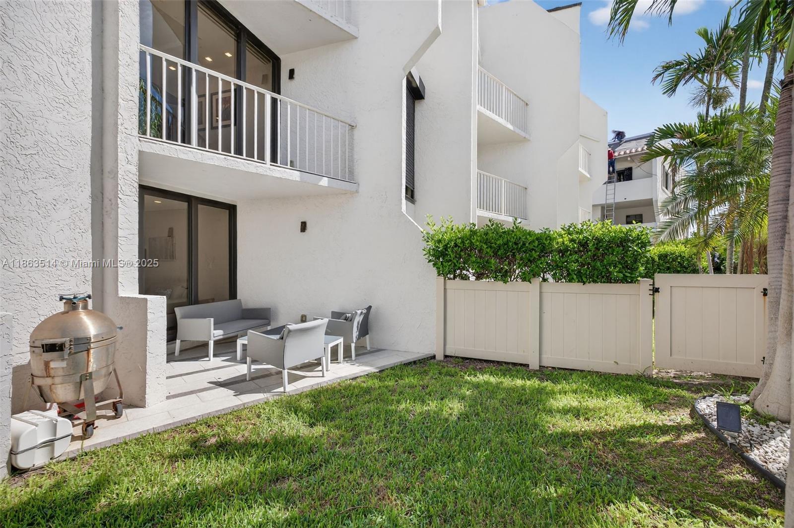 1223 Hillsboro Mile #4 Hillsboro Beach, FL 33062