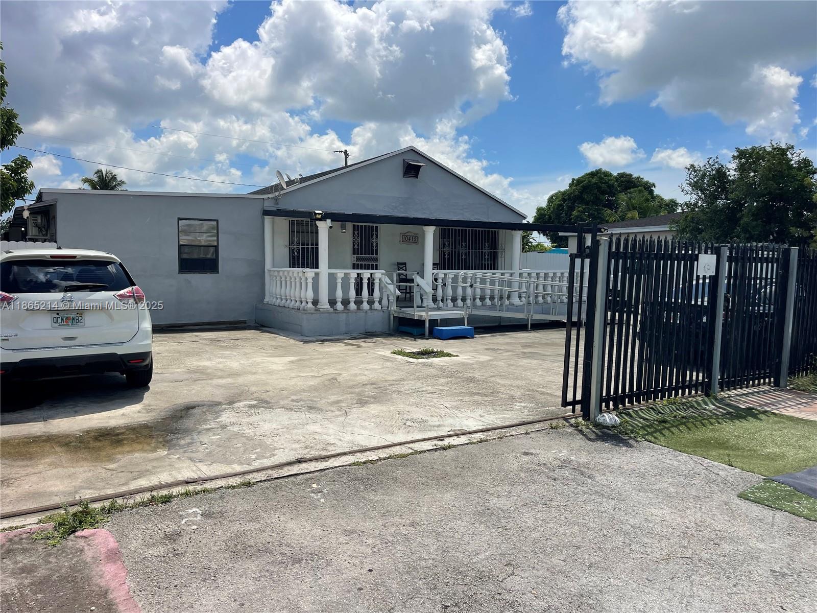 10415 NW 35th Ave