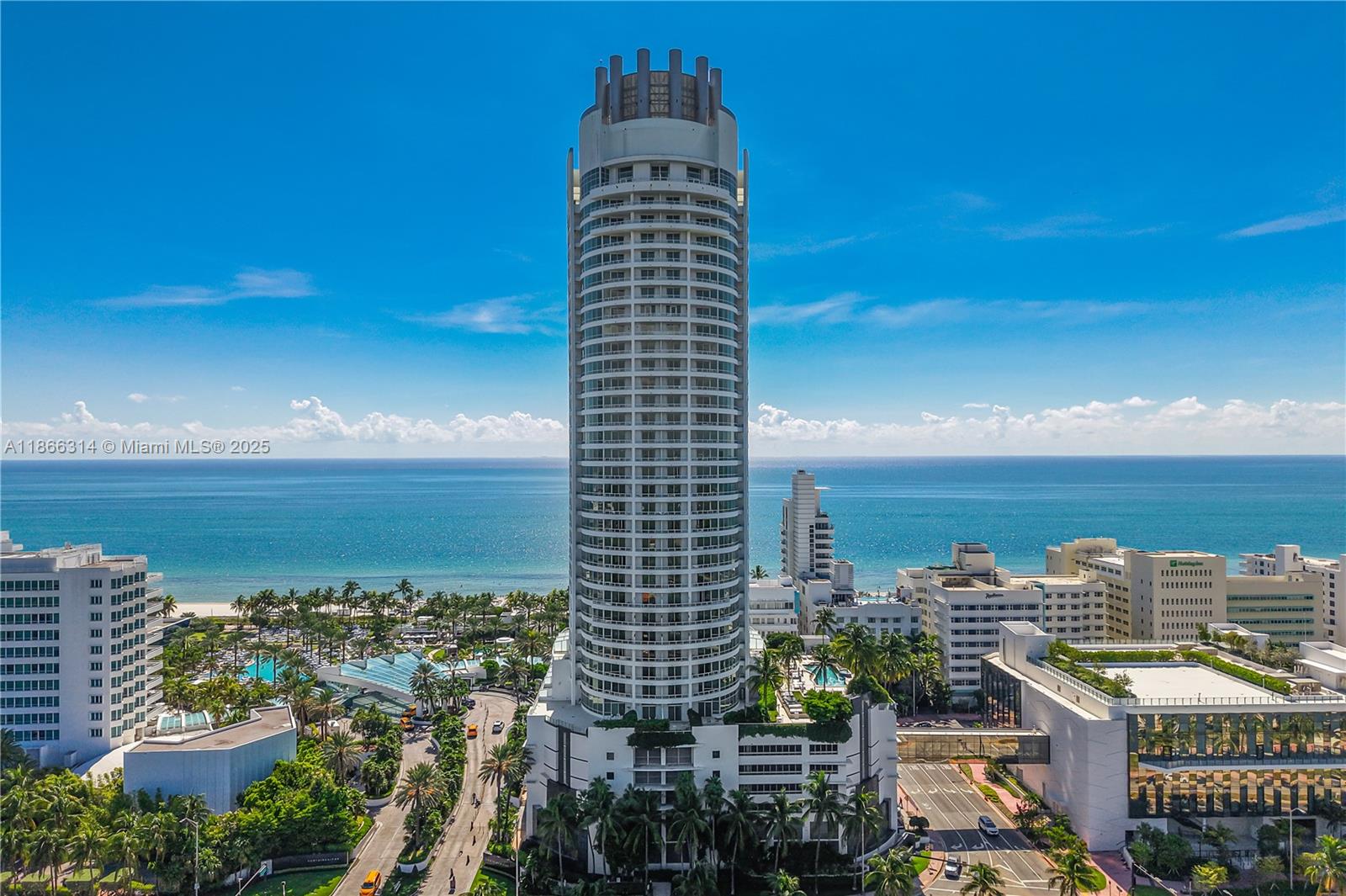 4401 Collins Ave #2010