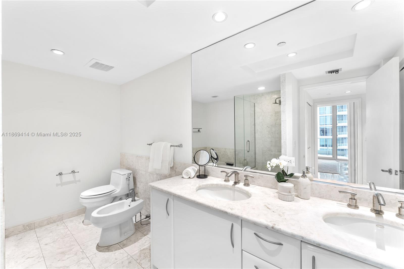 image Jades Residences Brickell11