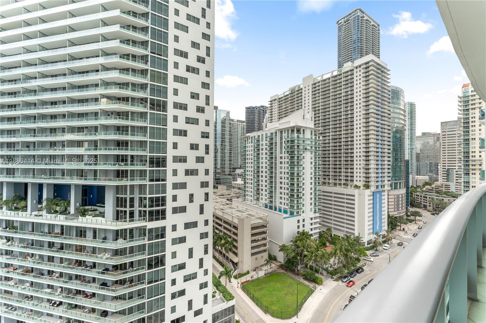 image Jades Residences Brickell16