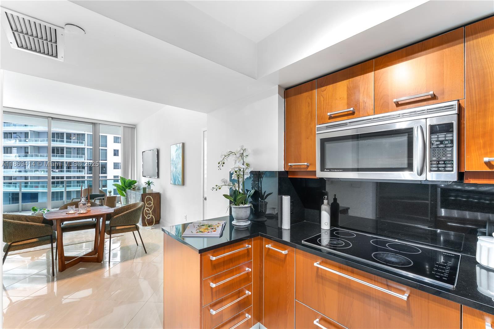 image Jades Residences Brickell6