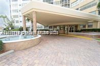 100 Golden Isles Dr #809