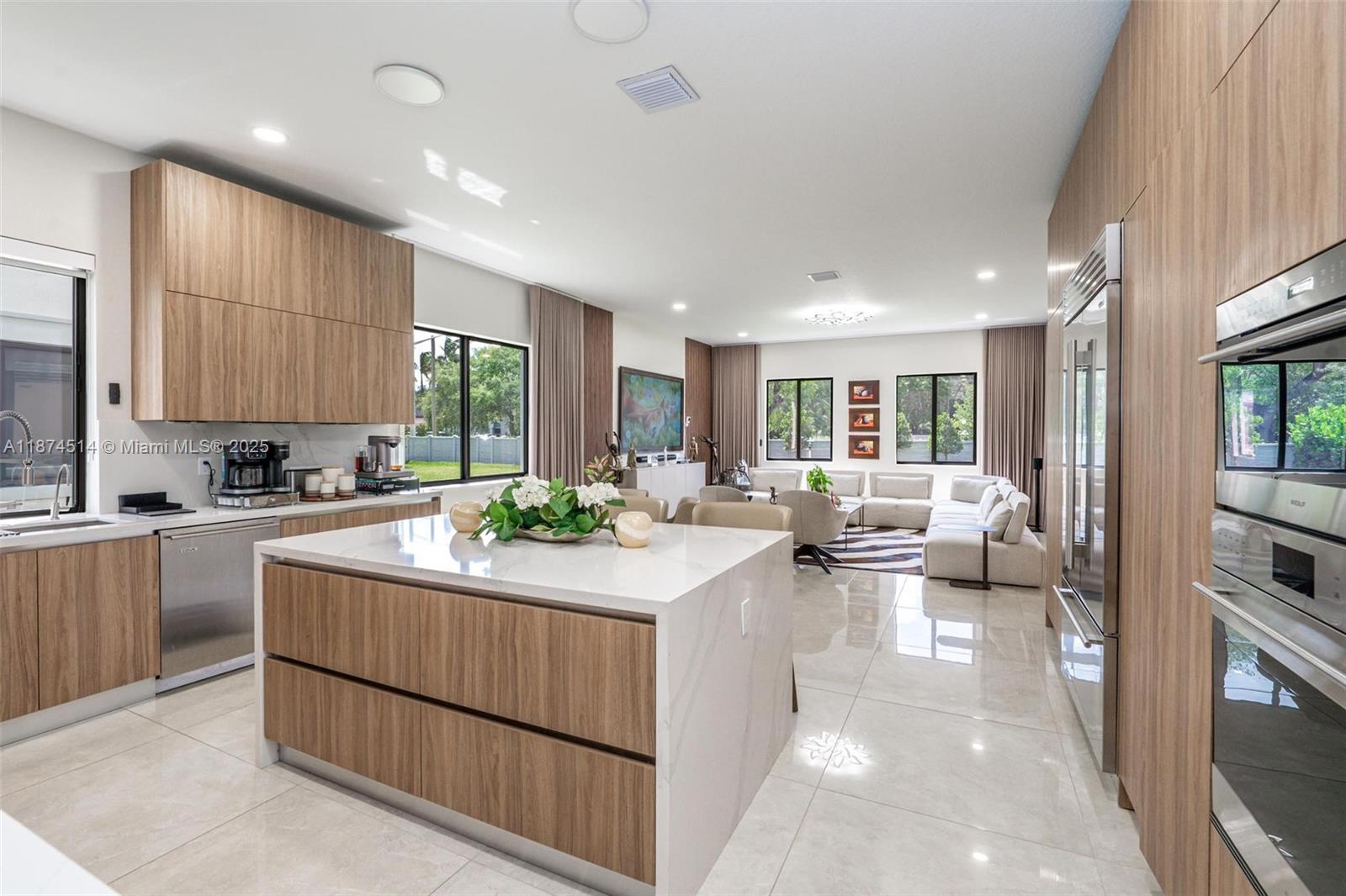 12070 SW 83rd Pl Miami, FL 33156