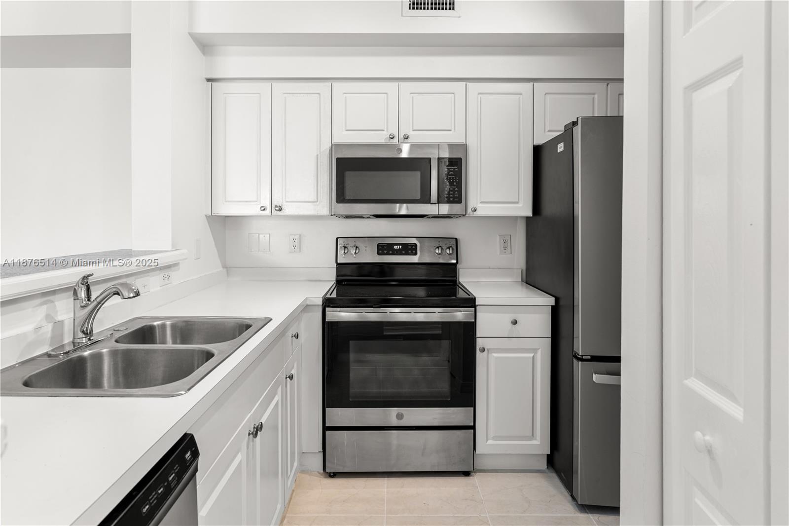 6851 SW 44th St #210 Miami, FL 33155