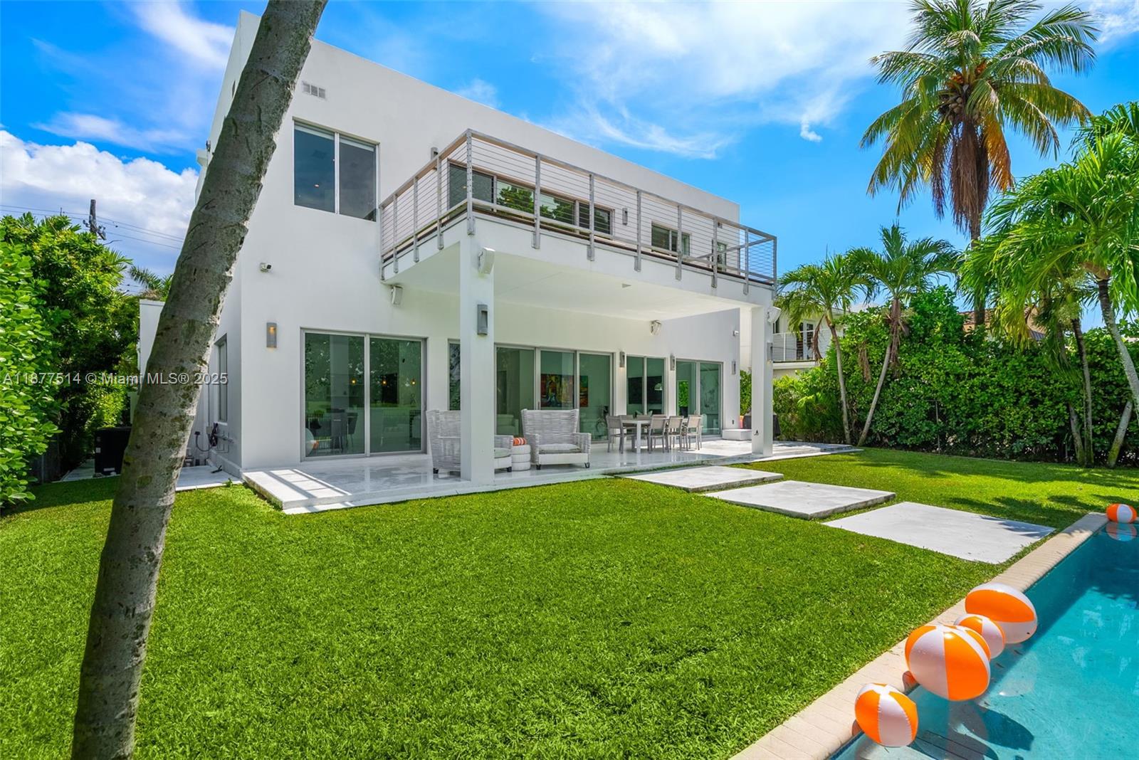 6050 La Gorce Dr
