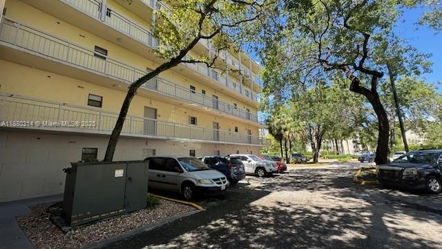 8290 Lake Dr #119