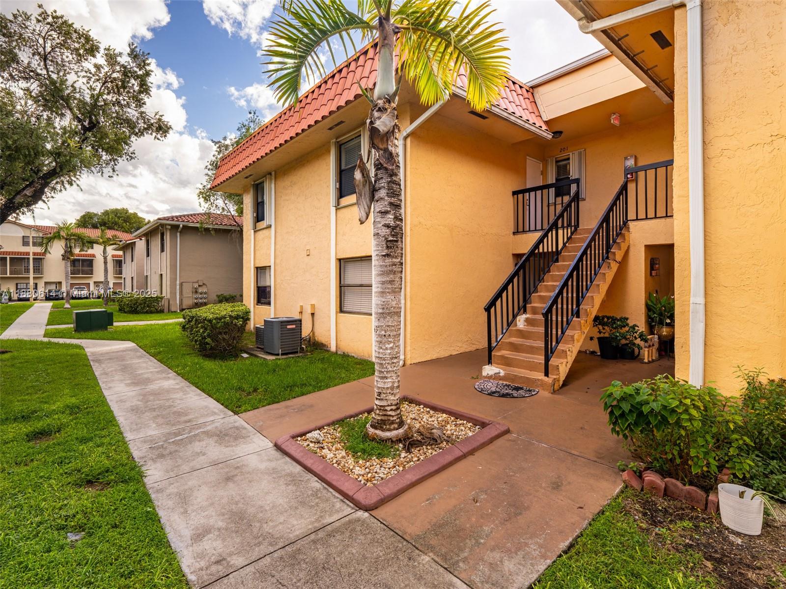 9734 Hammocks Blvd #201-13