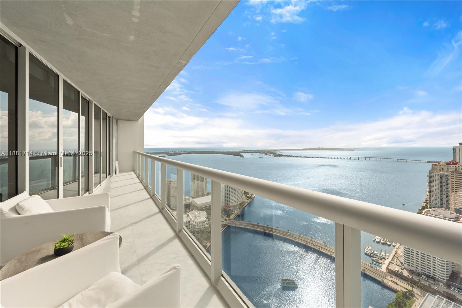 495 Brickell Ave #5003