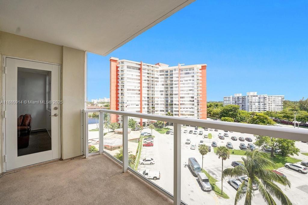 1301 NE Miami Gdns Dr #713W