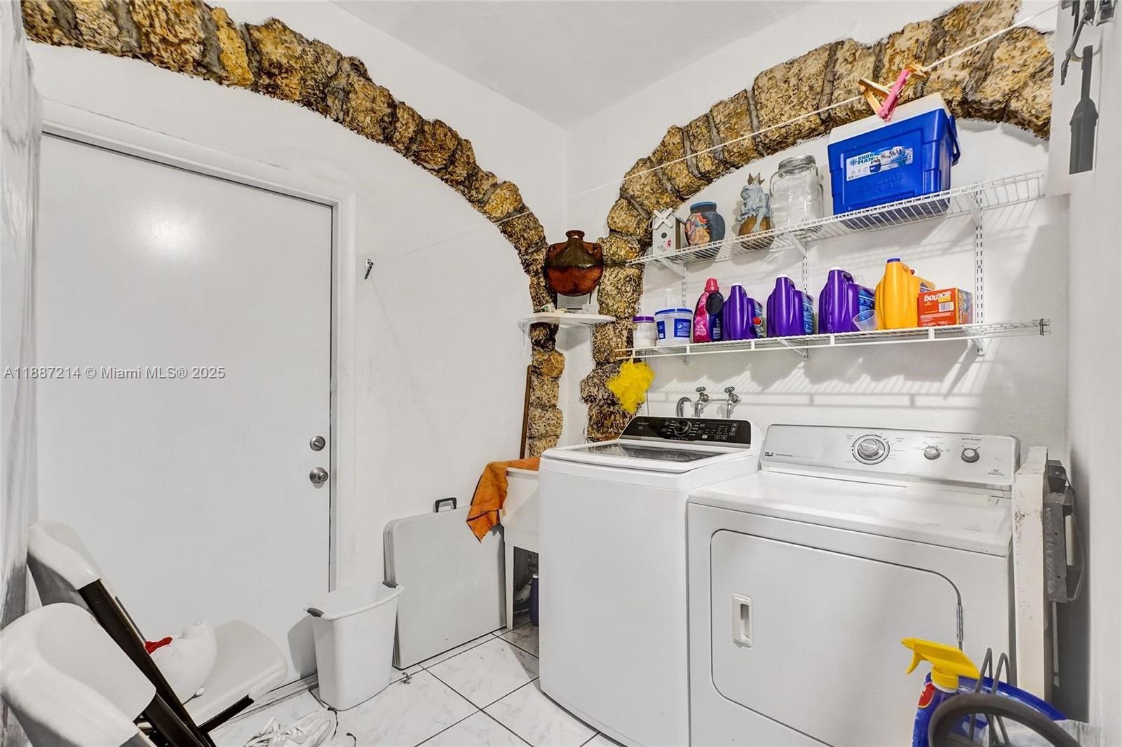 2024 Alton Miami Beach, FL 33140