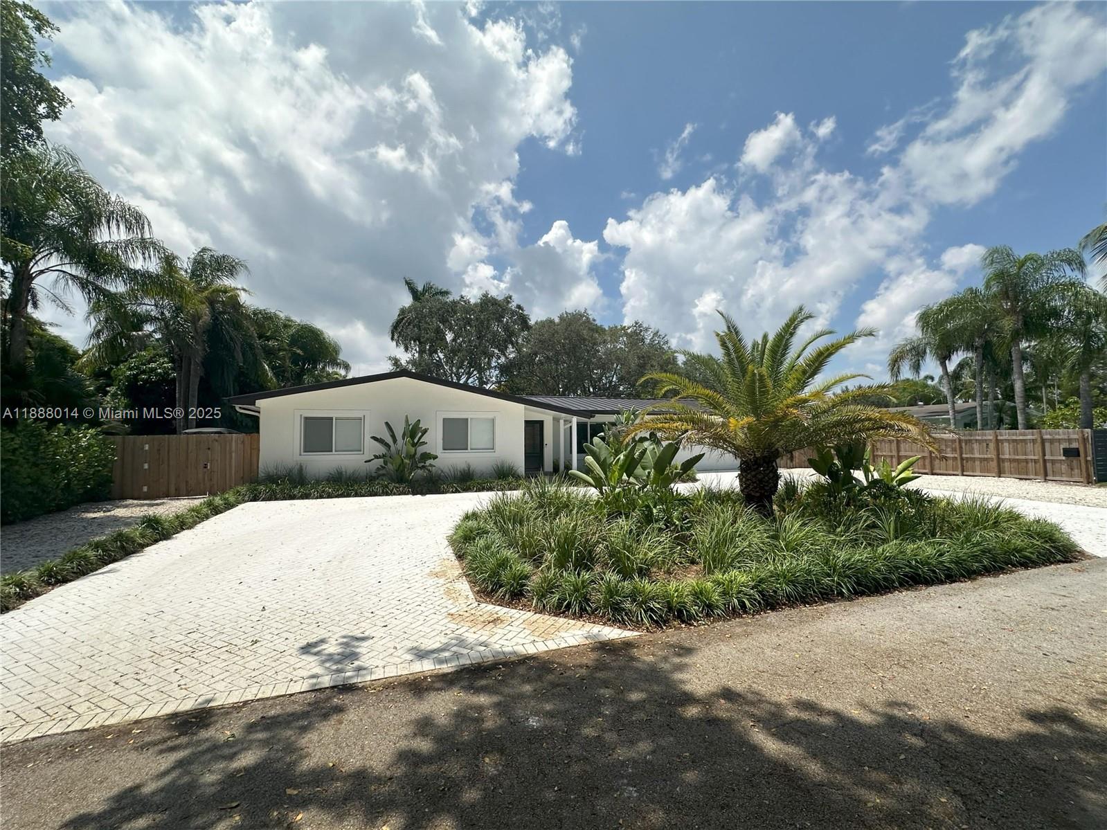 15812 SW 83rd Ct