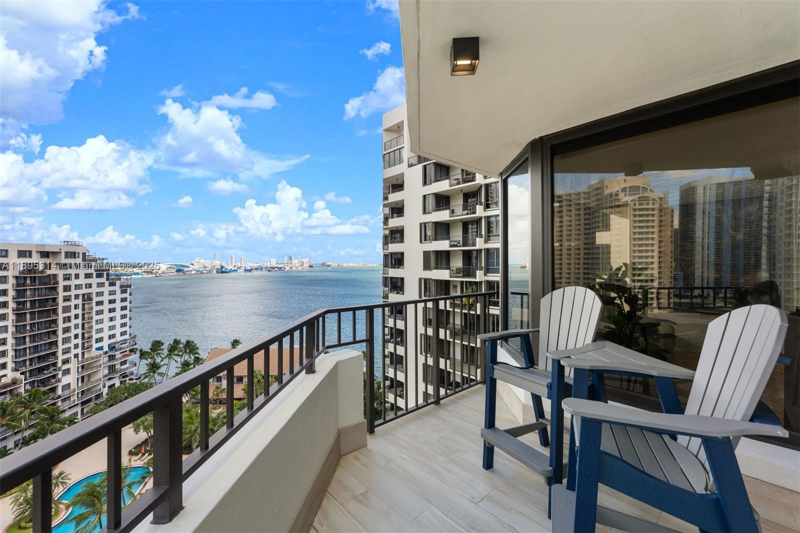 520 Brickell Key Dr #A1716 Miami, FL 33131