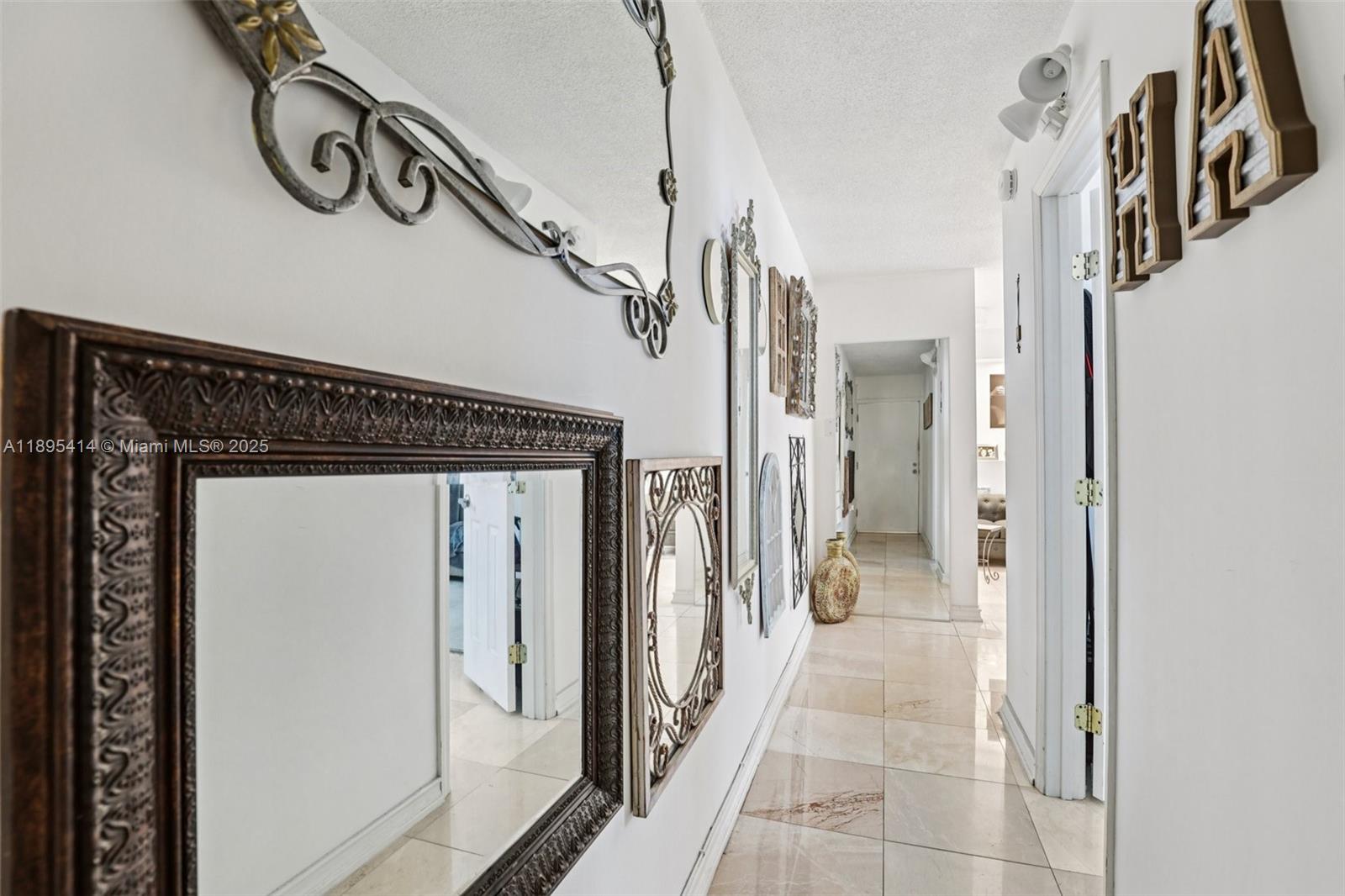 4011 N Meridian Ave #21 Miami Beach, FL 33140