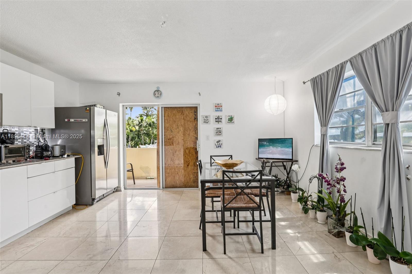 4011 N Meridian Ave #21 Miami Beach, FL 33140