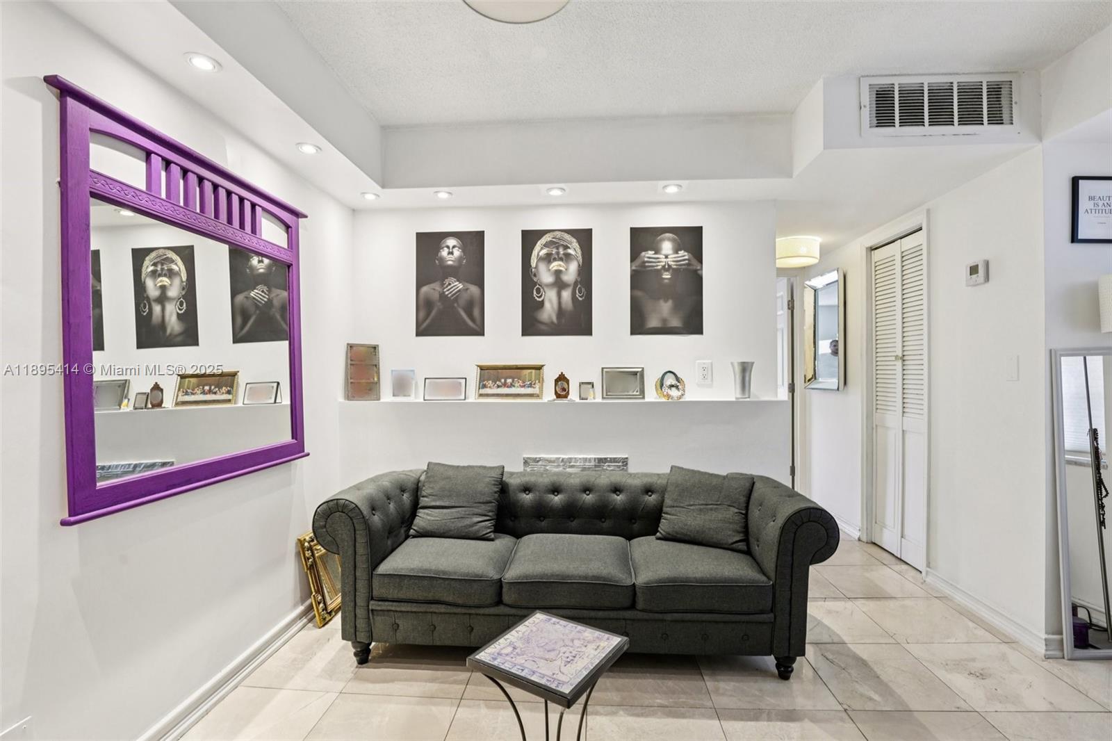 4011 N Meridian Ave #21 Miami Beach, FL 33140