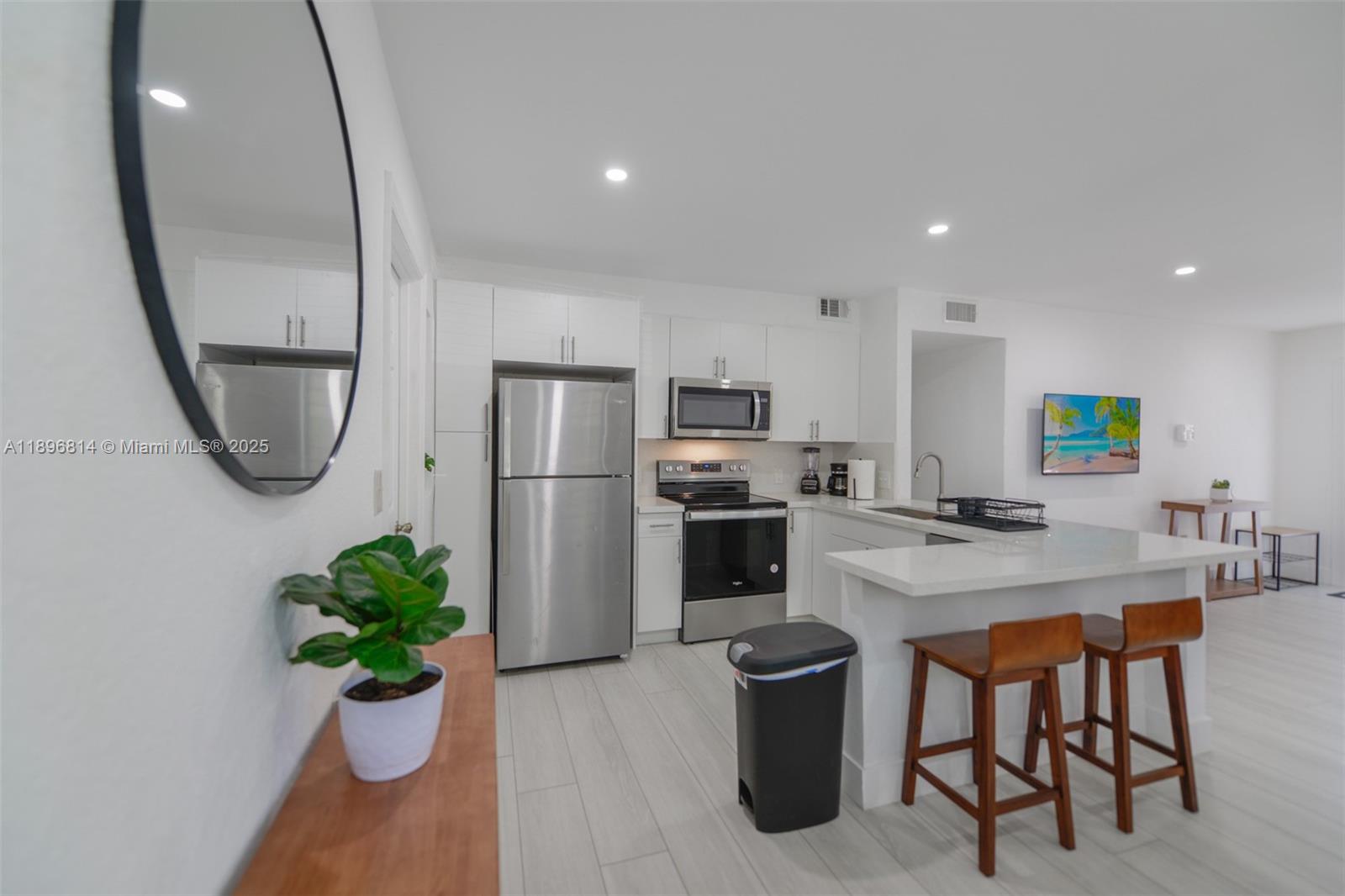 655 NE 62nd St Miami, FL 33138