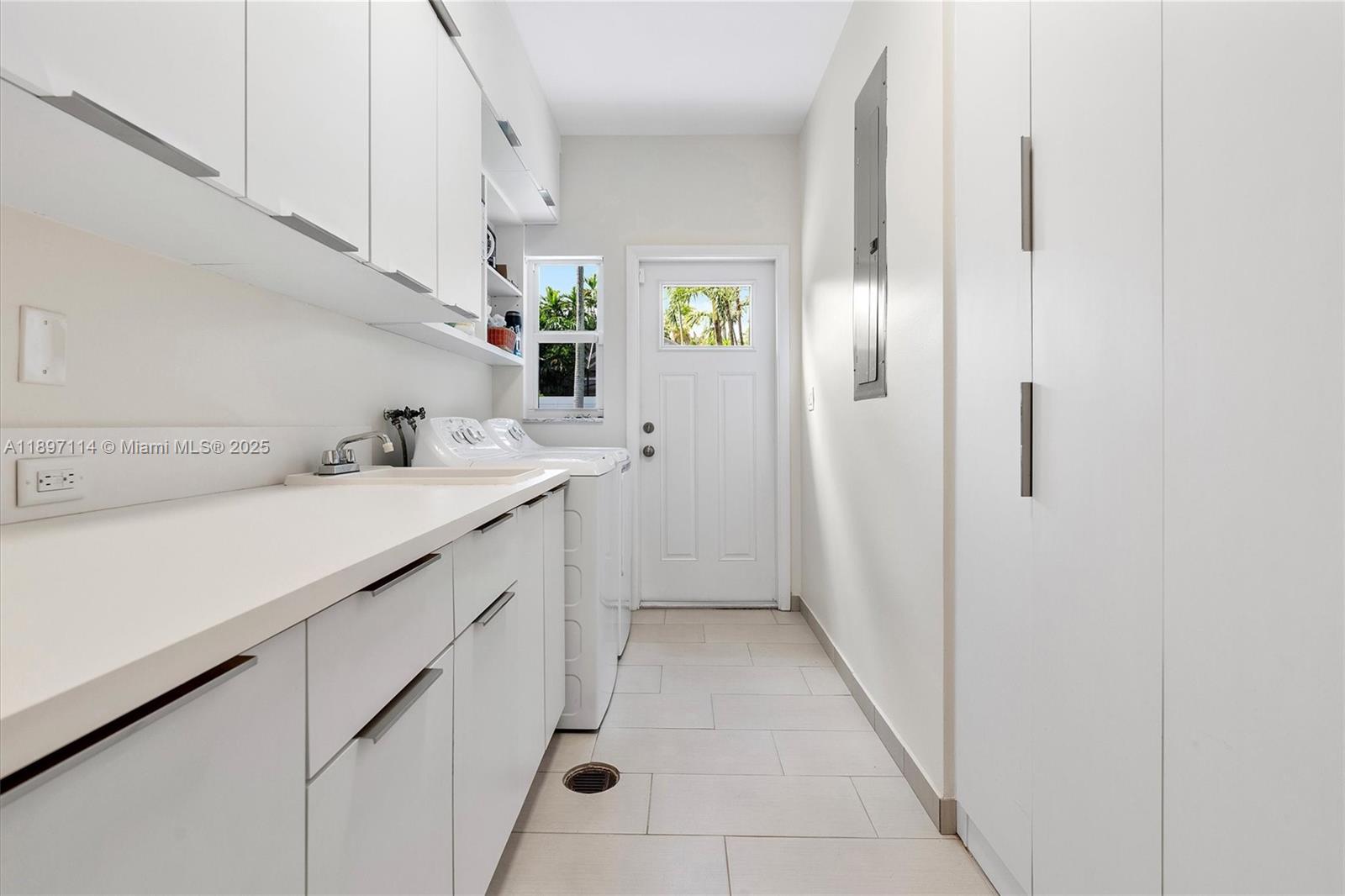 9800 NE 13th Ave Miami Shores, FL 33138