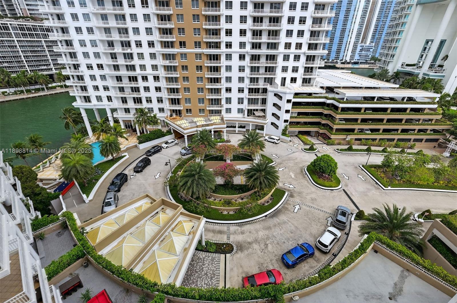 image Courvoisier Courts22