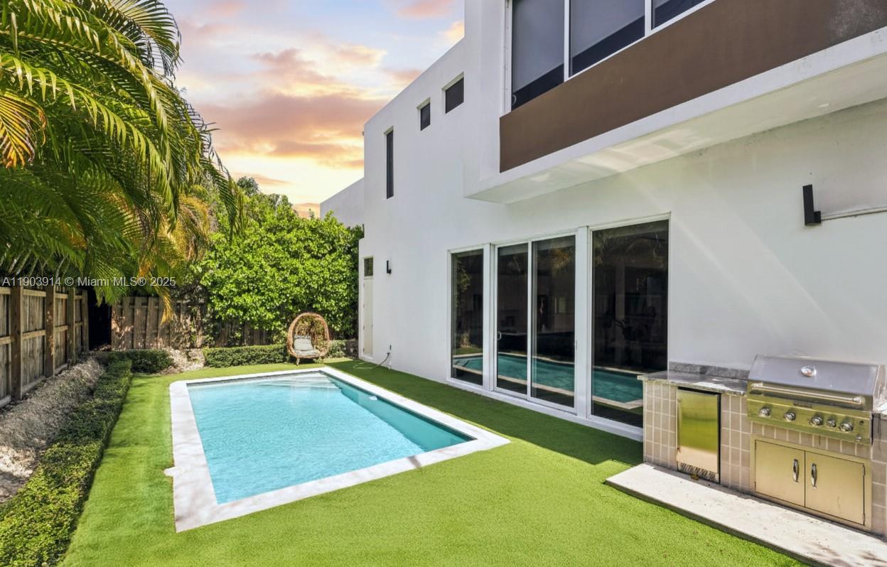 1816 SW 23rd St Miami, FL 33145