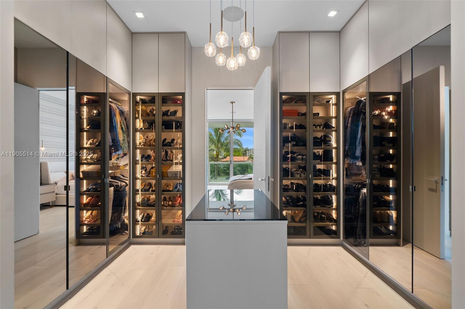 16500 Collins Ave #TH-8 Sunny Isles Beach, FL 33160