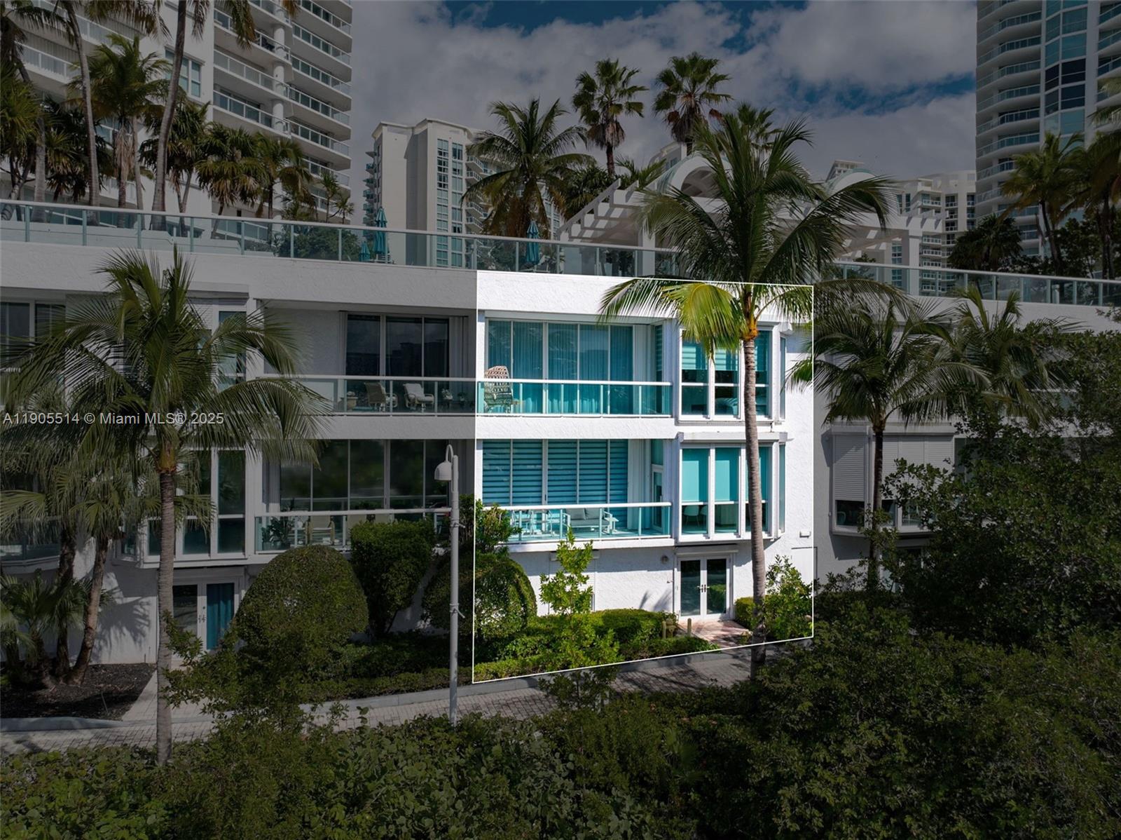 16500 Collins Ave #TH-8 Sunny Isles Beach, FL 33160