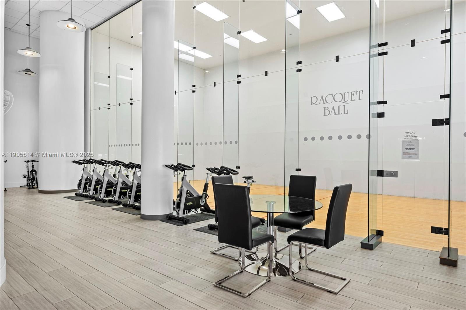 16500 Collins Ave #TH-8 Sunny Isles Beach, FL 33160