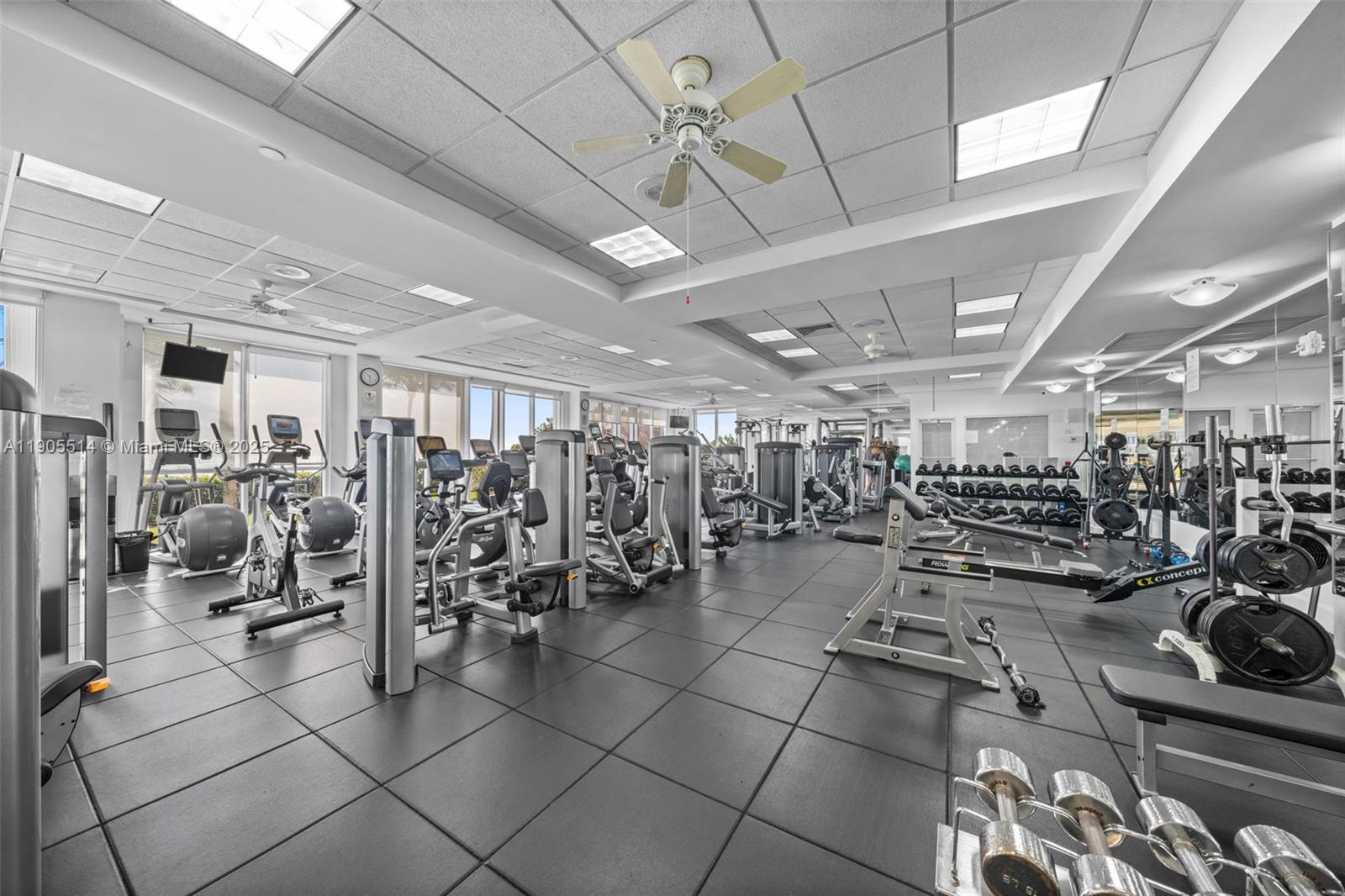 16500 Collins Ave #TH-8 Sunny Isles Beach, FL 33160