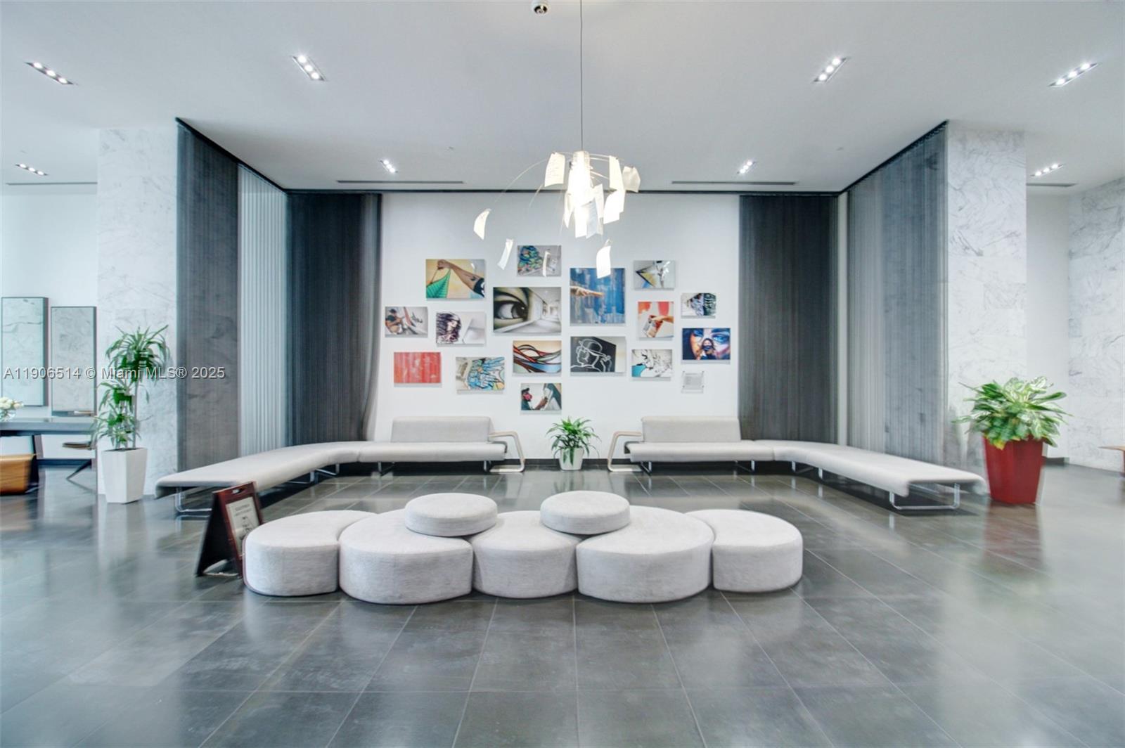 image Canvas Condo15