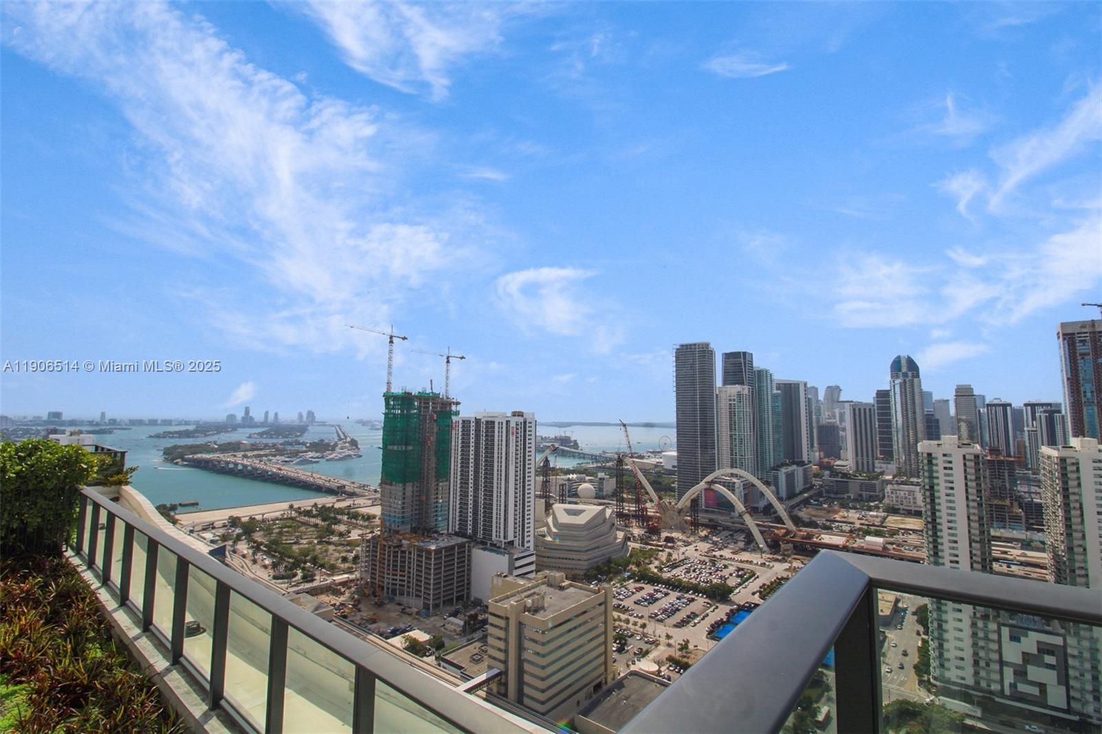 image Canvas Condo22