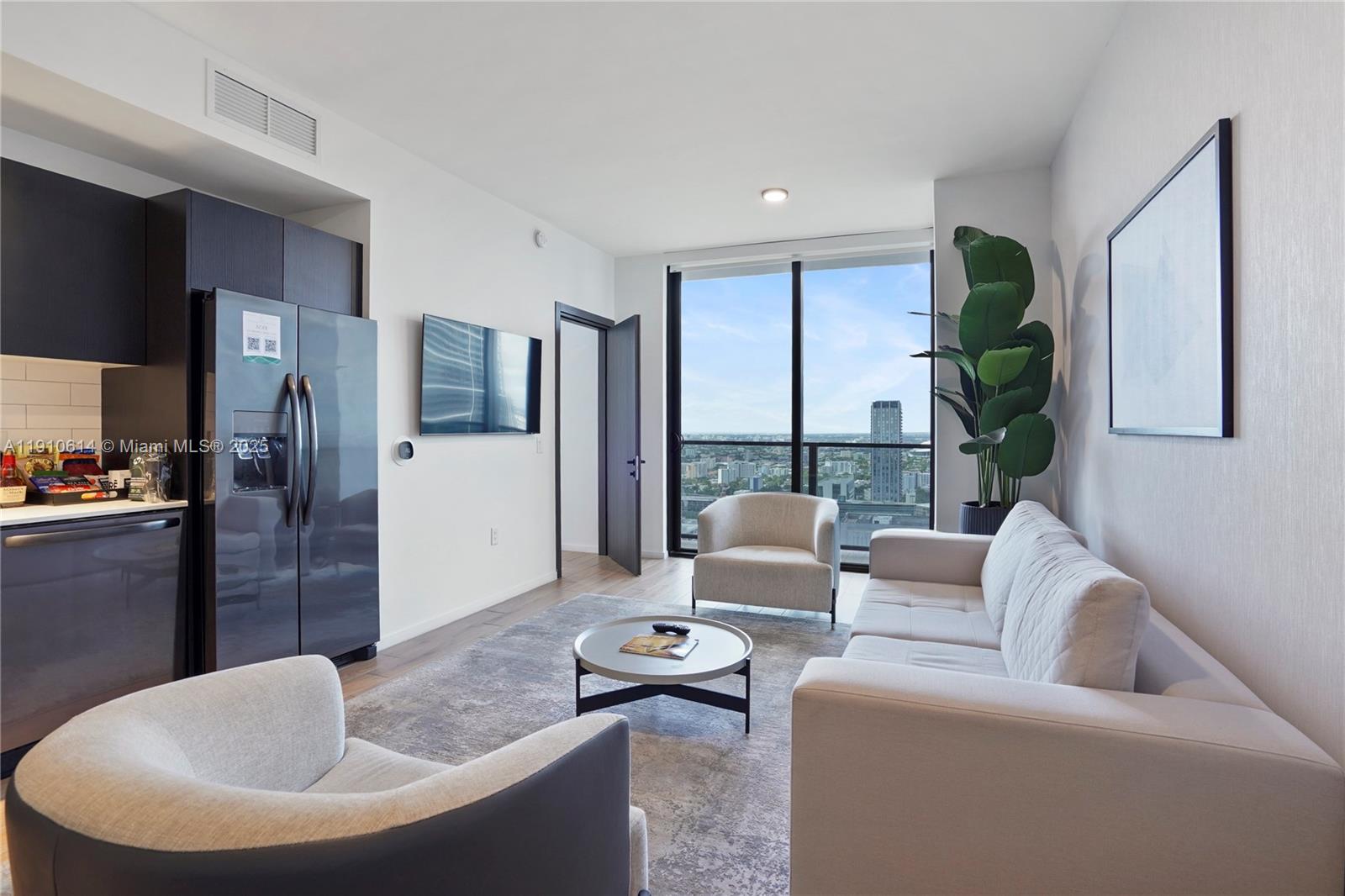 398 NE 5th St #3618 Miami, FL 33132