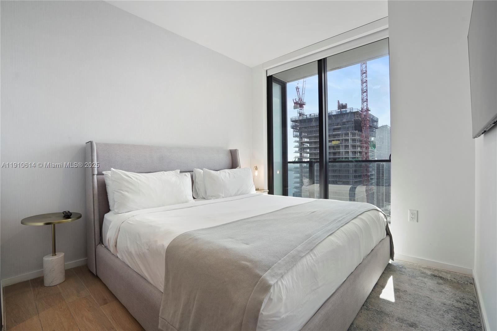 398 NE 5th St #3618 Miami, FL 33132