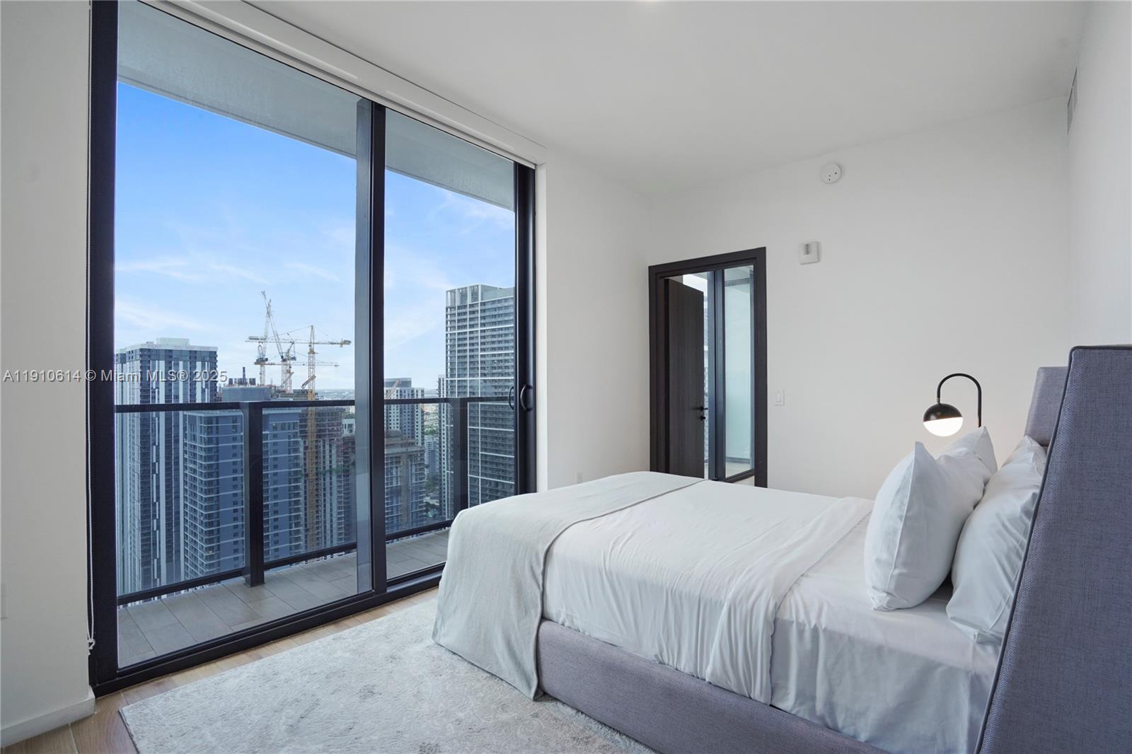 398 NE 5th St #3618 Miami, FL 33132