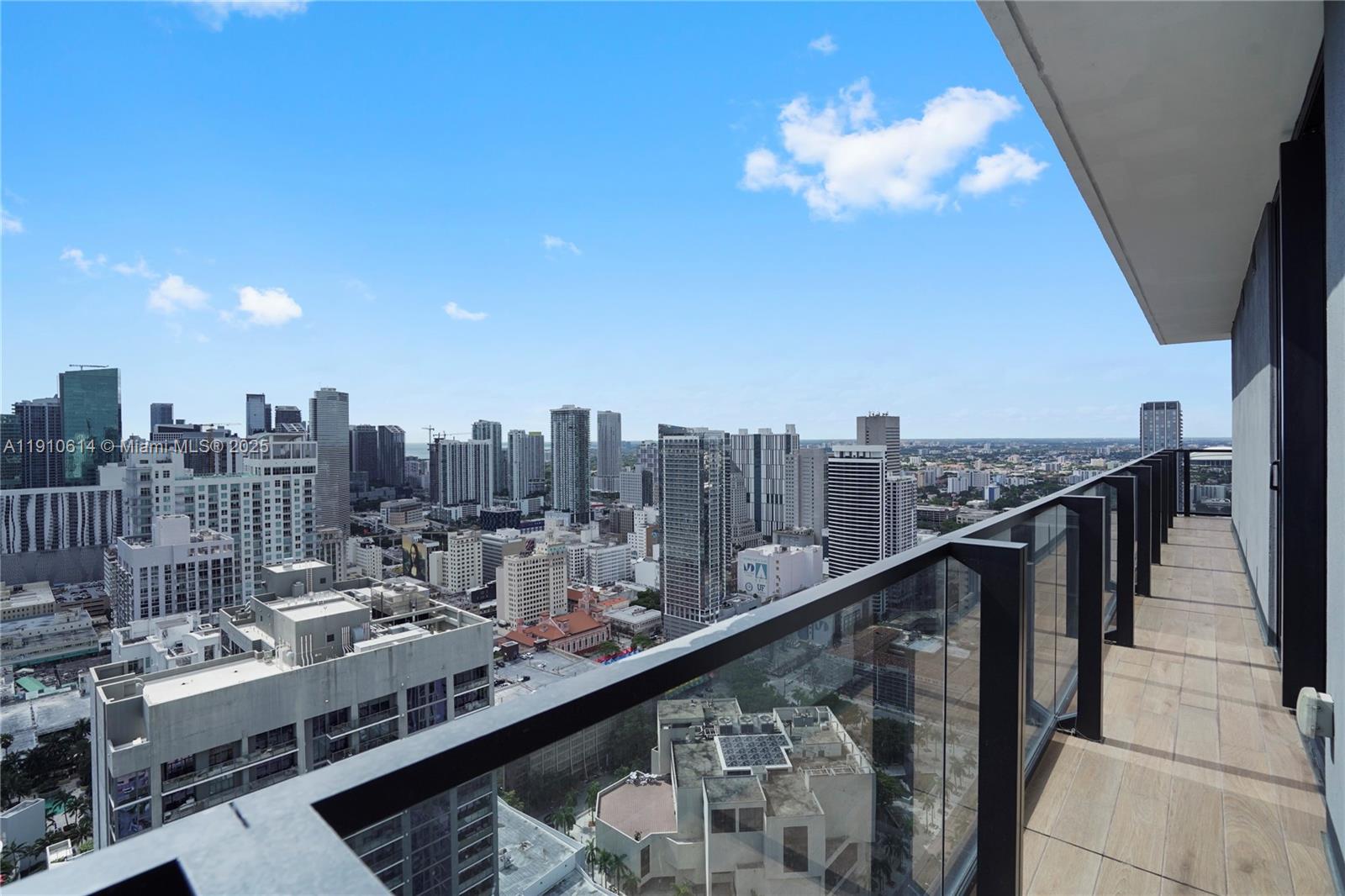 398 NE 5th St #3618 Miami, FL 33132