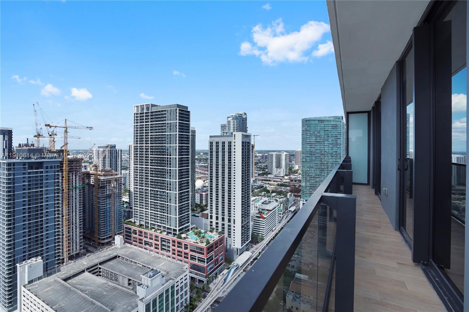 398 NE 5th St #3618 Miami, FL 33132