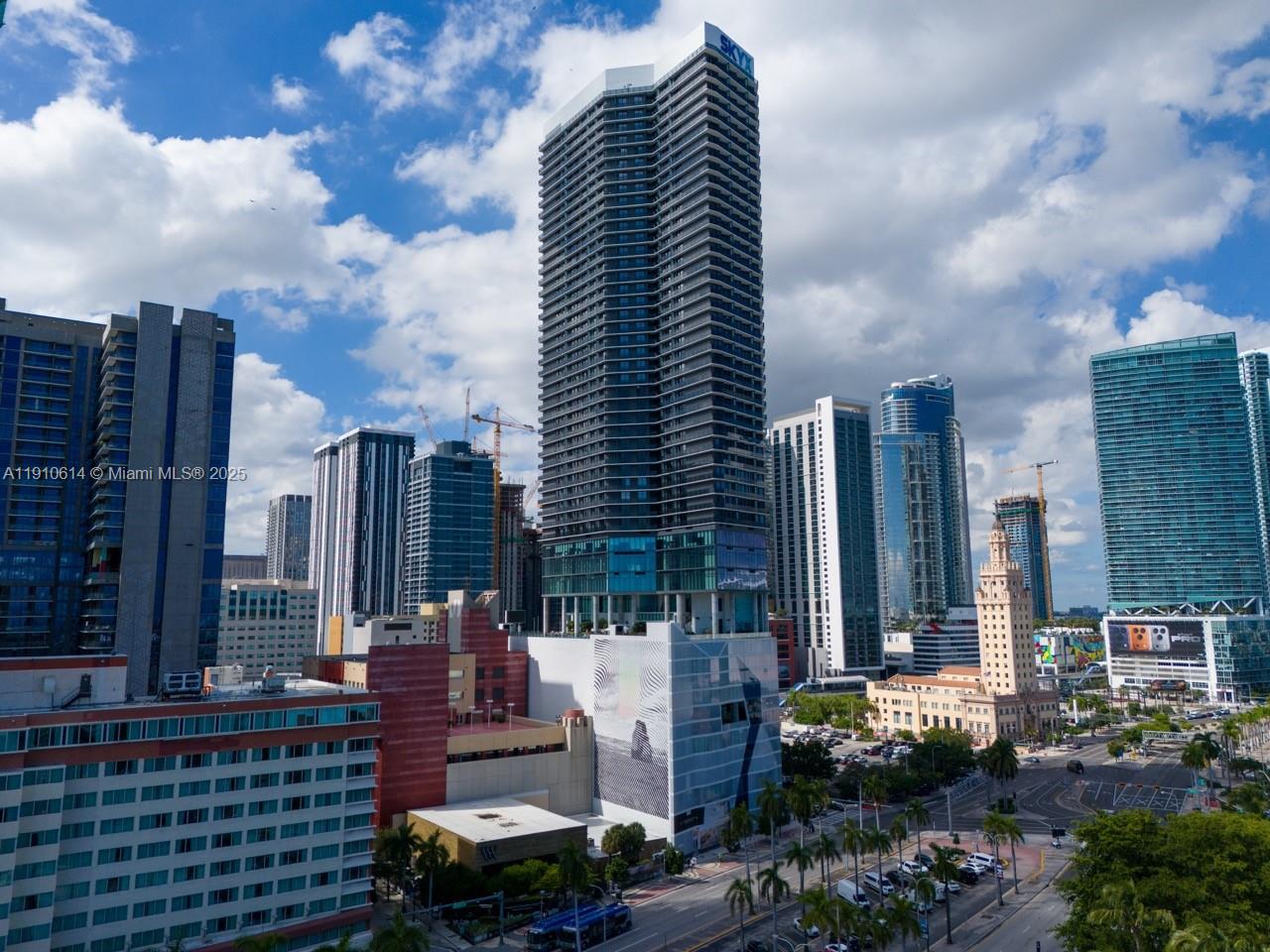 398 NE 5th St #3618 Miami, FL 33132