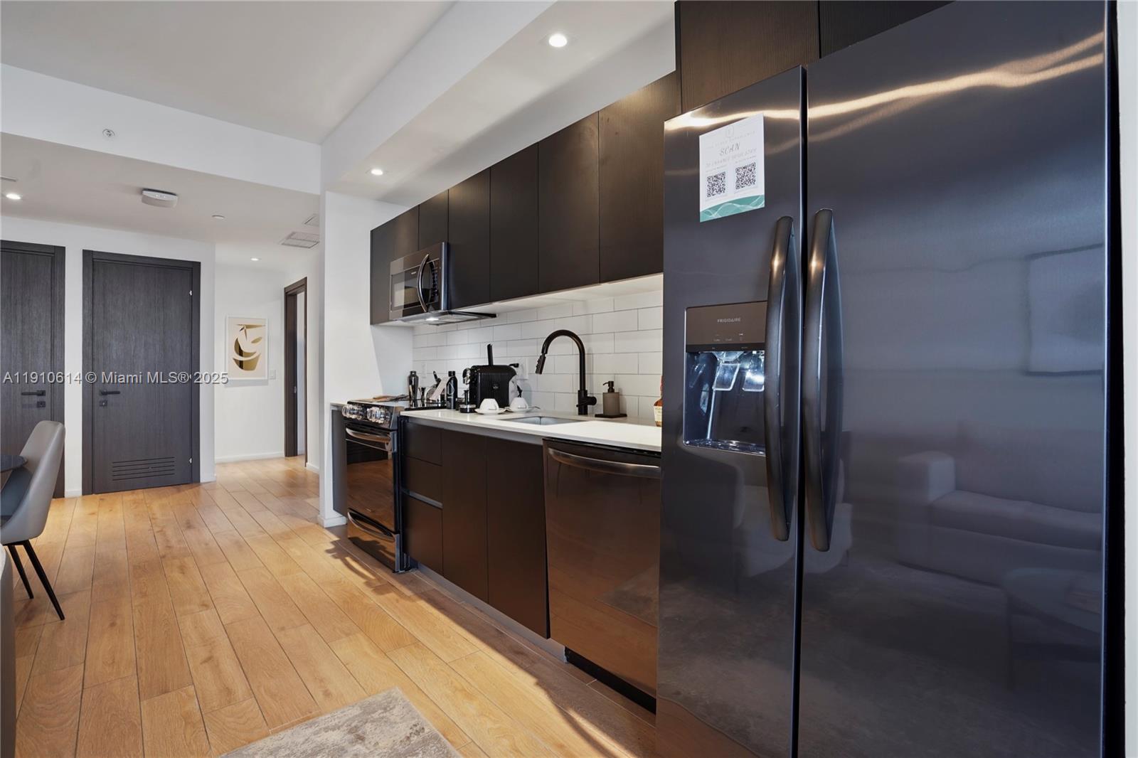 398 NE 5th St #3618 Miami, FL 33132