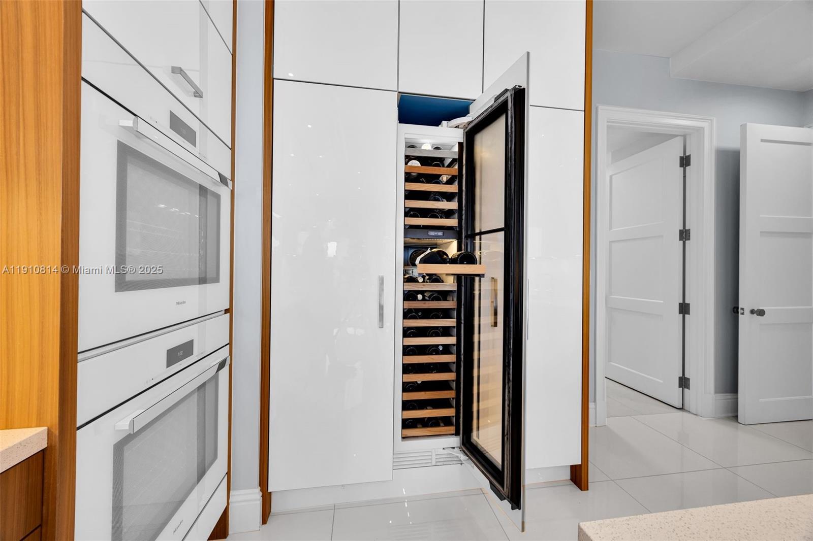 10 Edgewater Dr #PH-C Coral Gables, FL 33133